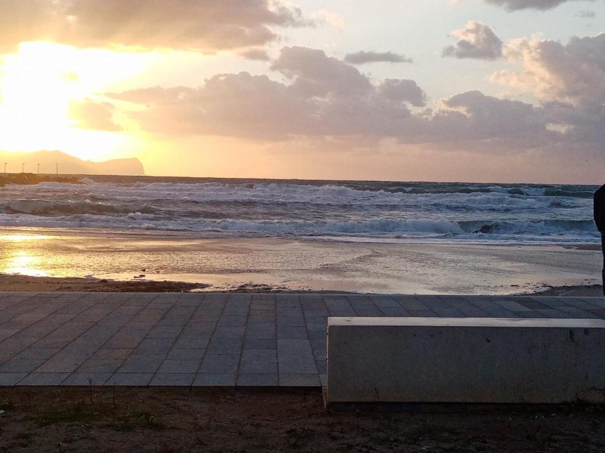Casa Vacanze Chiara Terrasini Dış mekan fotoğraf