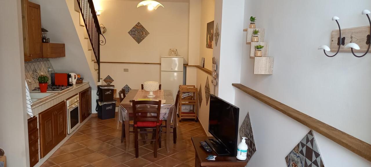 Casa Vacanze Chiara Terrasini Dış mekan fotoğraf