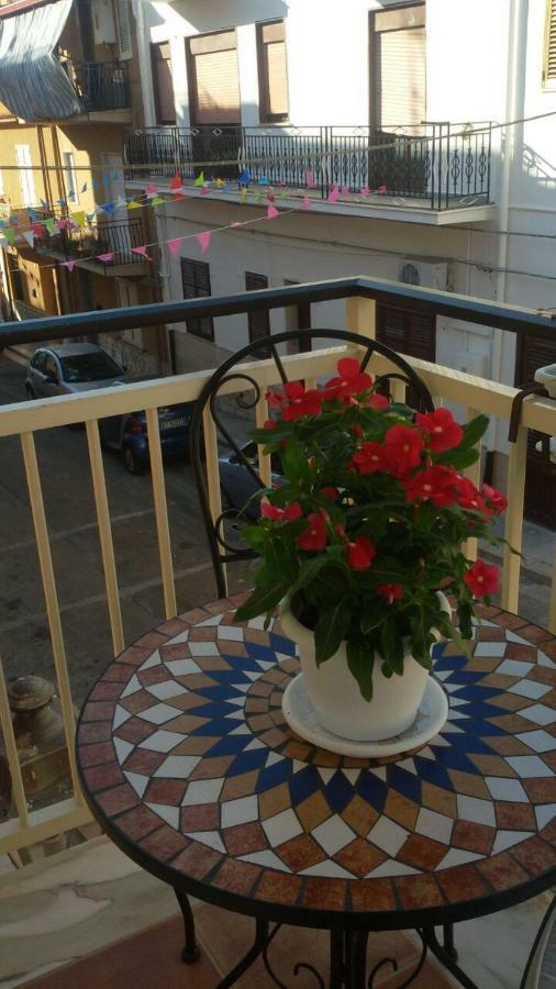 Casa Vacanze Chiara Terrasini Dış mekan fotoğraf